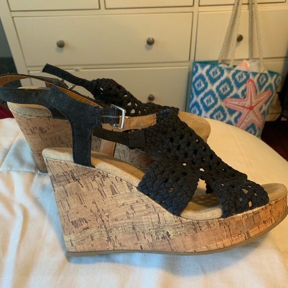 Black wedges - Picture 3 of 3